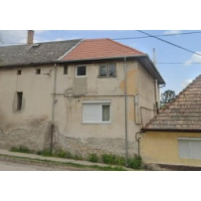 Eladó ingatlan (öröklakás) – Iskola utca- 115 m2- előzetes regisztráció szükséges